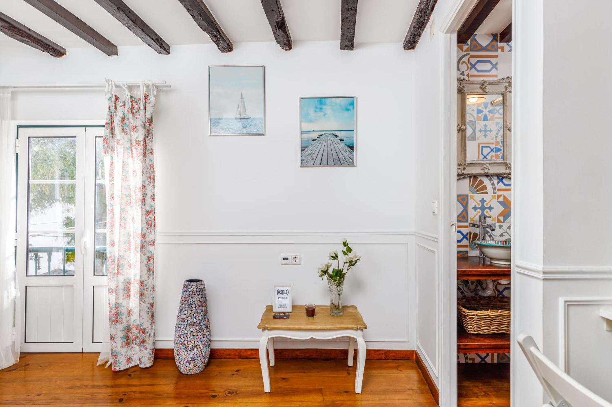 Typical Alfama-center Lejlighed